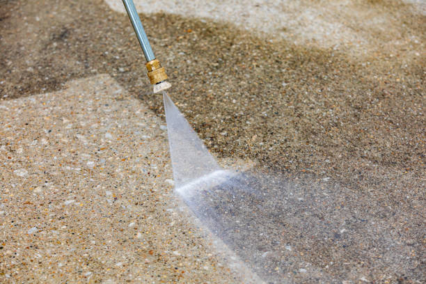 Best Soft Washing  in Akron, OH